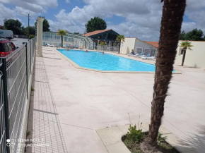 Loue mobil home sur camping avec piscine